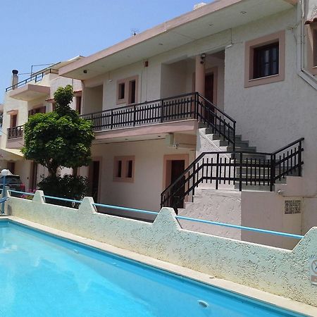 Amaril Daire Platanes  Dış mekan fotoğraf